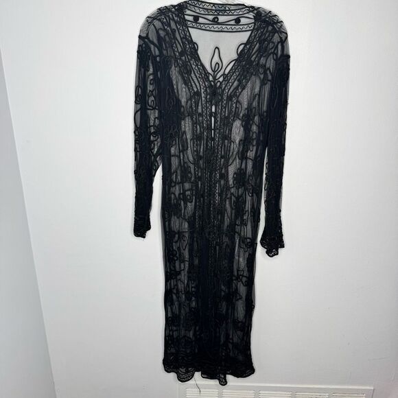 Neelam lace and sheer cover with beaded detailing - Picture 8 of 8